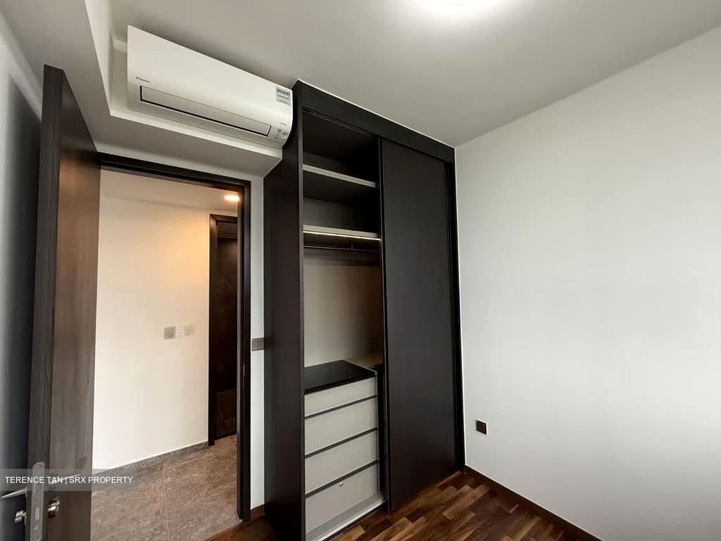 Hyll On Holland (D10), Condominium #546901661